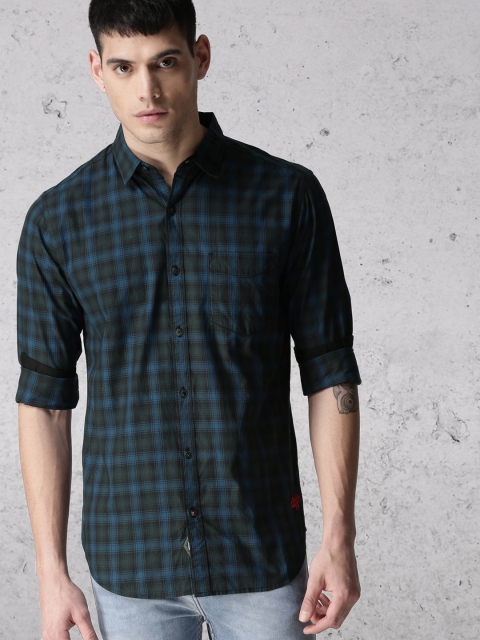 

Ecko Unltd Men Blue & Black Regular Fit Checked Casual Shirt