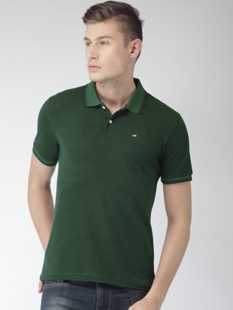 

Arrow Sport Men Green Solid Polo Collar T-shirt