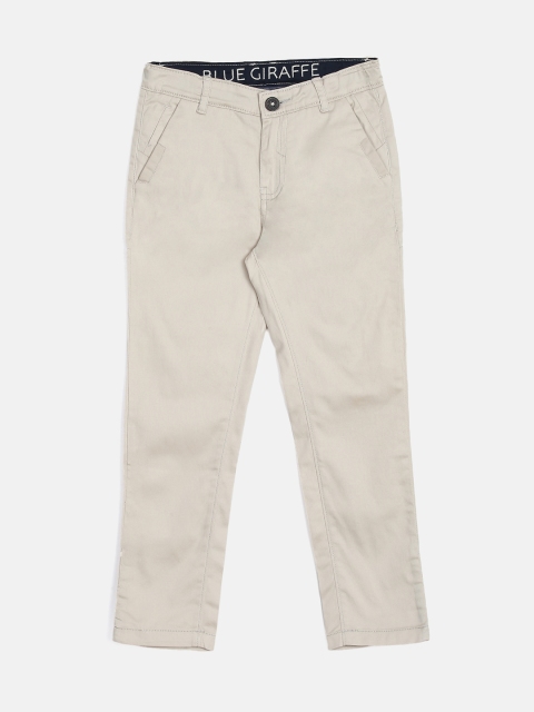 

Blue Giraffe Boys Off-White Slim Fit Solid Regular Trousers