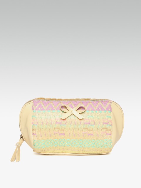 

ZAREGARE Women Beige & Lavender Self Design Travel Pouch