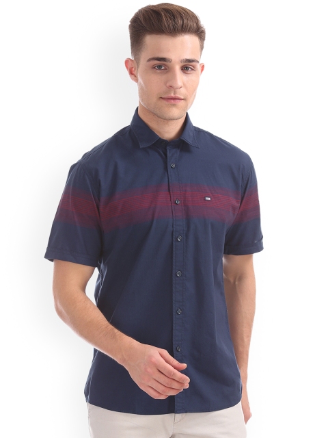

Arrow Sport Men Navy Blue & Maroon Regular Fit Solid Casual Shirt