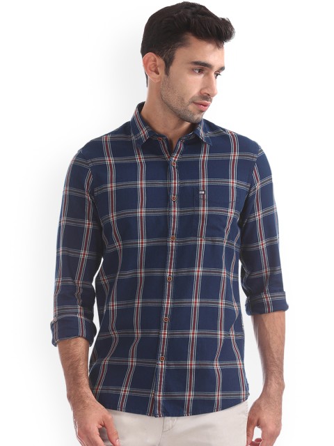 

Arrow Sport Men Navy Blue & Red Slim Fit Checked Casual Shirt