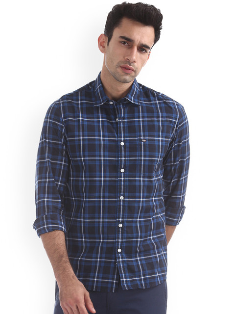 

Arrow Sport Men Navy Blue & White Slim Fit Checked Casual Shirt