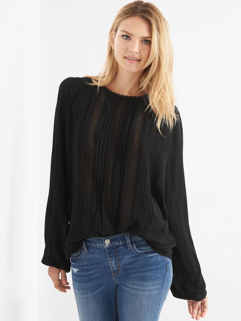 

GAP Women Black Solid Pintuck Lace Crepe Top