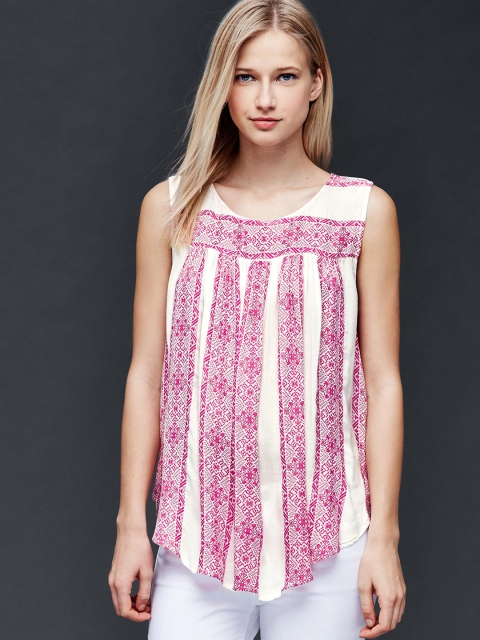 

GAP Women Pink & White Jacquard Top