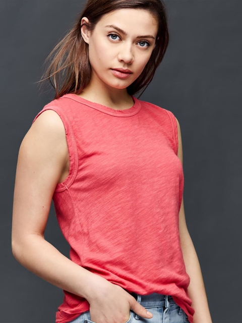 

GAP Women Red Distressed Muscle Pure Cotton Top