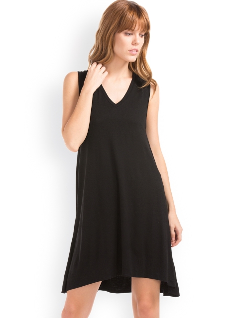 

GAP Women Black Solid V-Neck Swing Dress