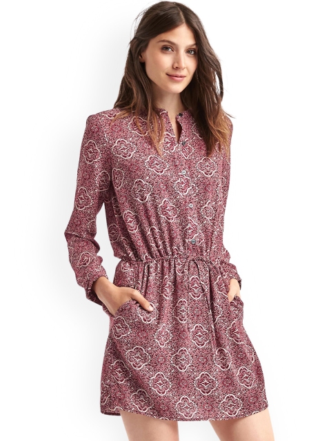 

GAP Women Red Popover Print Dress