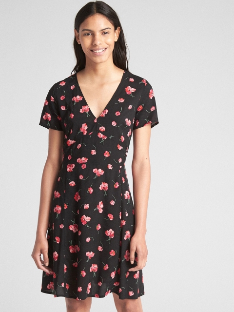 GAP Women Black Short Sleeve Floral Print Fit And Flare Dress