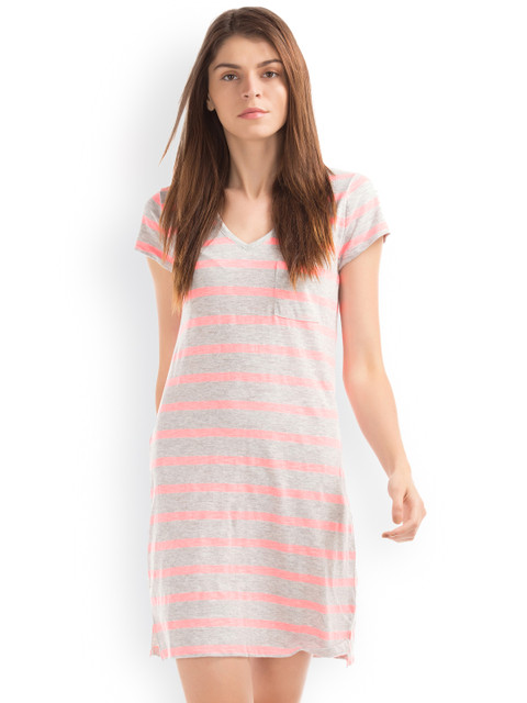 

GAP Women Pink V-Neck Striped T-Shirt Dress, Grey