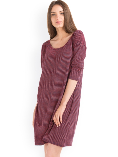 

GAP Women Red Striped Slub T-Shirt Dress