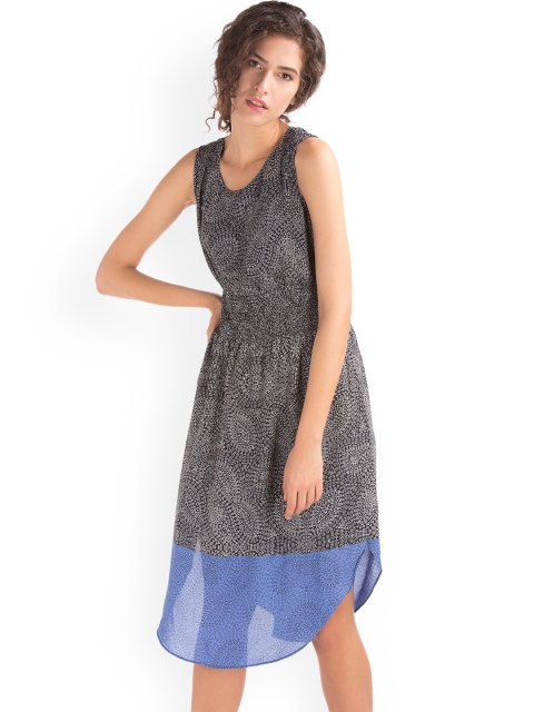 

GAP Women Black Printed Smocked Waist Midi Dress