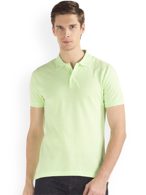 

GAP Men Green Solid Pique Polo Shirt