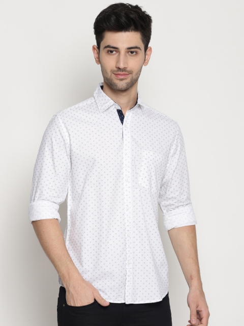 

IVOC Men White Smart Slim Fit Printed Casual Shirt