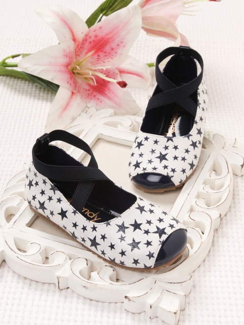 

Walktrendy Girls Off-White Printed Ballerinas