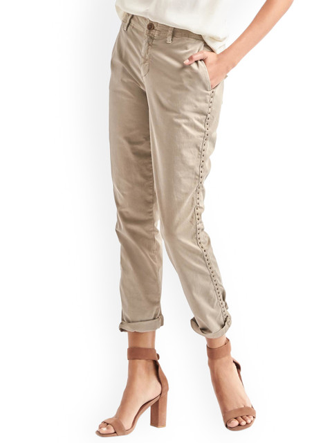 

GAP Women's Beige Slim Fit Girlfriend Stud Chino