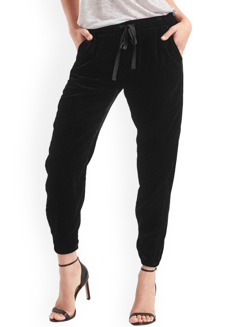 

GAP Women's Black Velvet Joggers