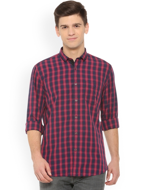 

Van Heusen Sport Men Pink & Navy Blue Slim Fit Checked Casual Shirt