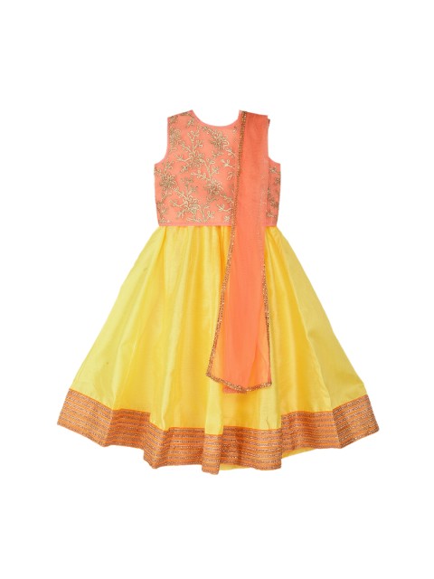 

K&U Girls Peach-Coloured & Yellow Woven Design Lehenga & Ready to Wear Blouse with Dupatta