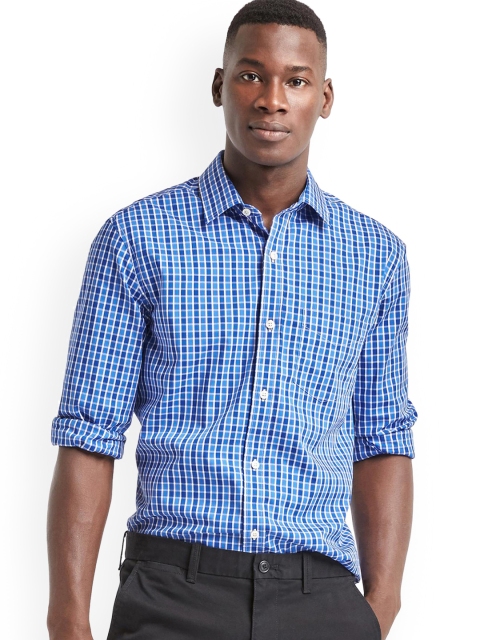 

GAP Men Blue Wrinkle-Resistant Gingham Standard Fit Shirt