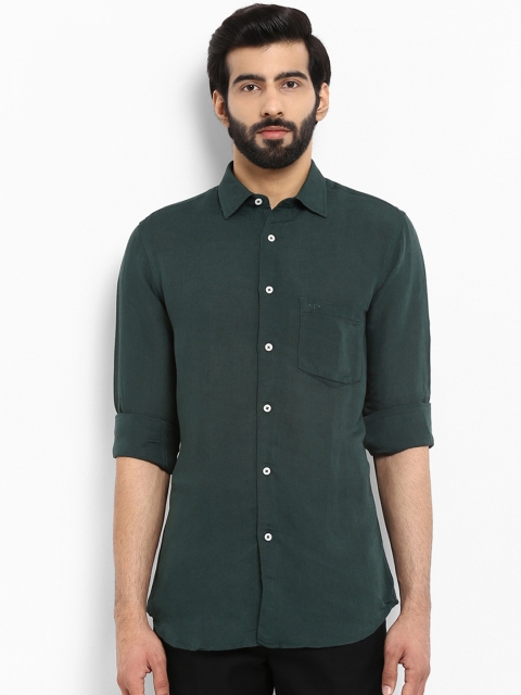 

ColorPlus Men Green Slim Fit Solid Casual Shirt