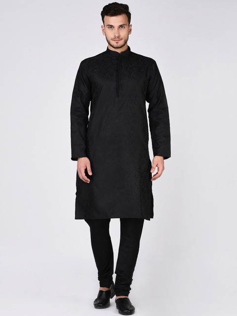

TAG 7 Men Black Solid Kurta with Pyjamas
