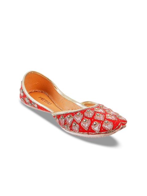 

Metro Women Maroon Woven Design Synthetic Mojaris