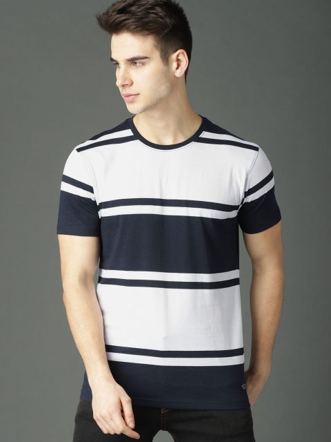 

Roadster Men Navy & White Striped Round Neck T-shirt, Navy blue