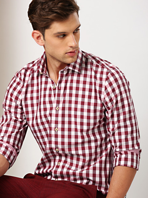 

INVICTUS Men Maroon & White Slim Fit Buffalo Checks Casual Shirt