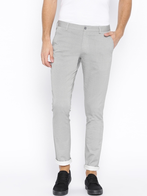 

INVICTUS Men Grey Slim Fit Self Design Trousers