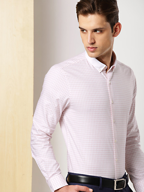 

INVICTUS Men White & Pink Slim Fit Checked Work Essentials Shirt