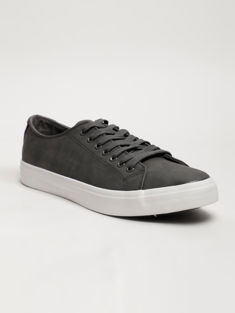 

LOCOMOTIVE Men Grey Sneakers