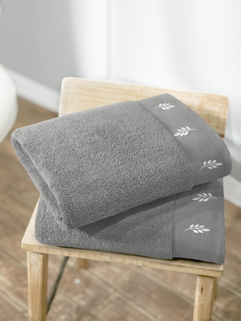 

swiss republic Set of 2 Grey 700 GSM Woven Design Bath Towels
