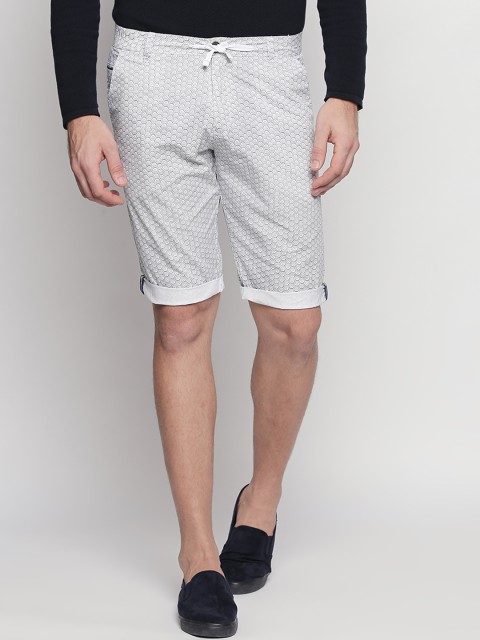 

beevee Men White Printed Regular Fit Regular Shorts