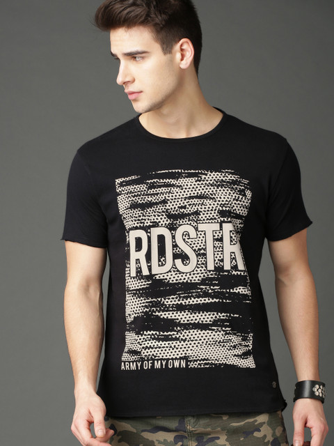

Roadster Men Black Printed Round Neck Pure Cotton T-shirt