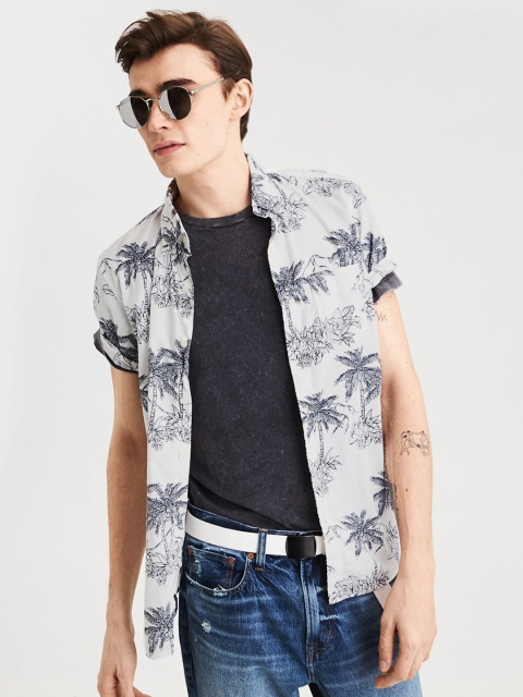 

AMERICAN EAGLE OUTFITTERS Men White Regular Fit Printed Casual Shirt