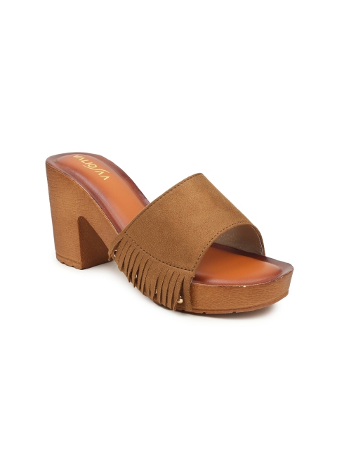 

VALIOSAA Women Brown Solid Suede Sandals