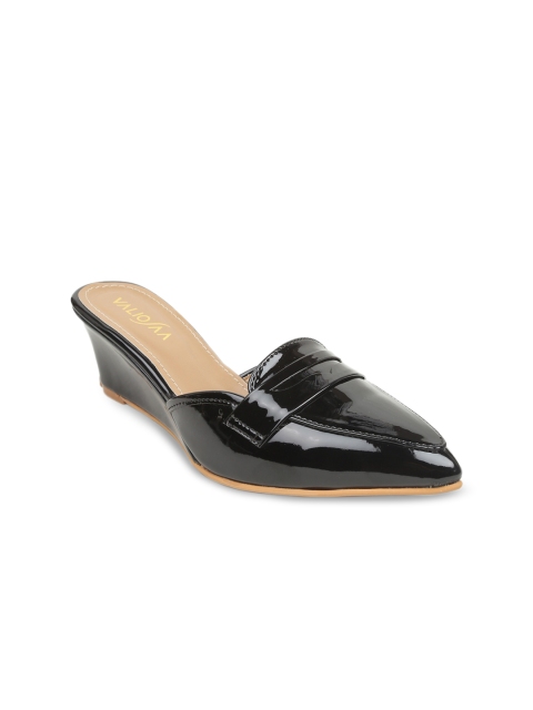 

VALIOSAA Women Black Solid Mules