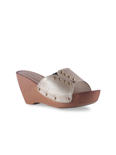 

MSC Women Gold-Toned Solid Sandals