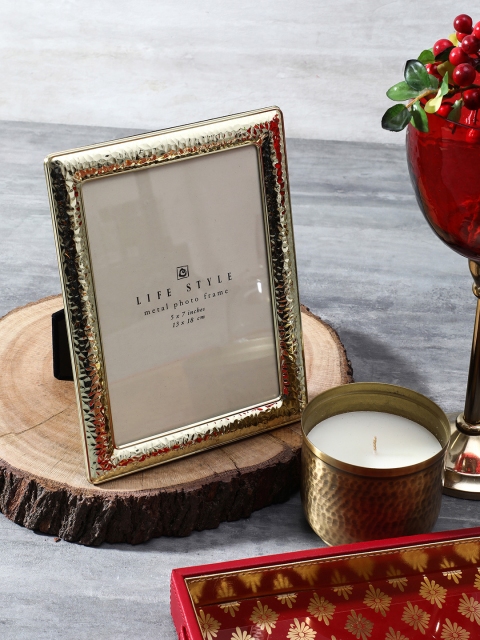 

Pure Home and Living Gold-Toned Textured Photo Frame
