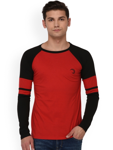 

oneliner Men Red & Black Colourblocked Round Neck T-shirt