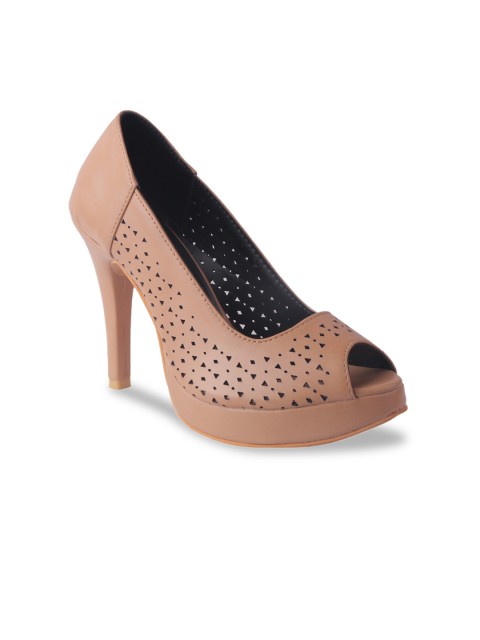 

MSC Women Beige Solid Pumps