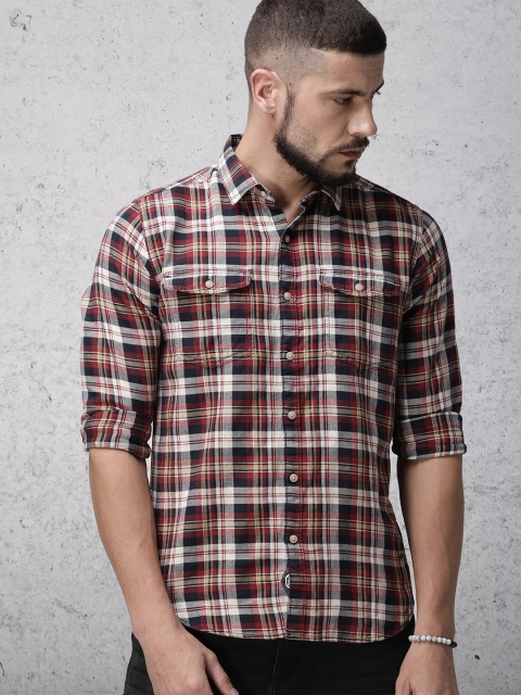

Ecko Unltd Men Beige & Red Regular Fit Checked Casual Shirt