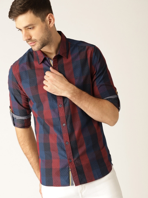 

United Colors of Benetton Men Navy Blue & Maroon Slim Fit Checked Casual Shirt