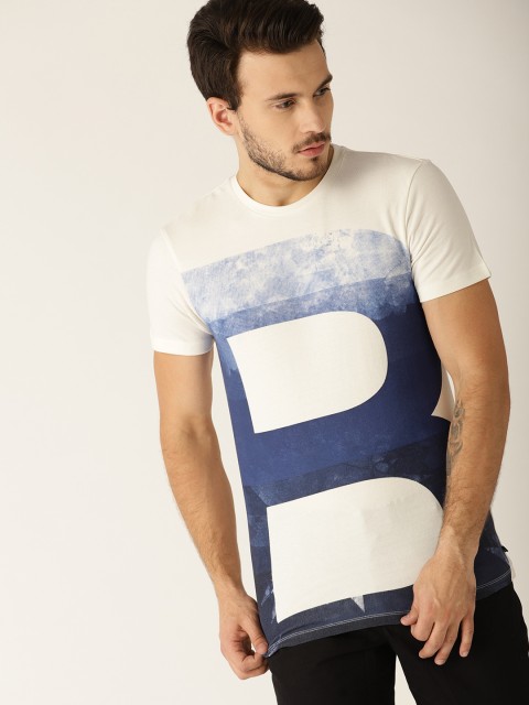 

United Colors of Benetton Men Off-White Printed Round Neck T-shirt