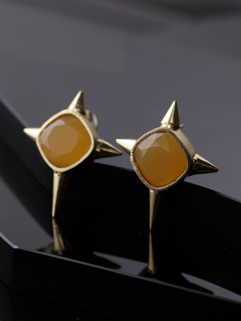 

DIVA WALK Gold-Plated & Handcrafted Star Shaped Studs