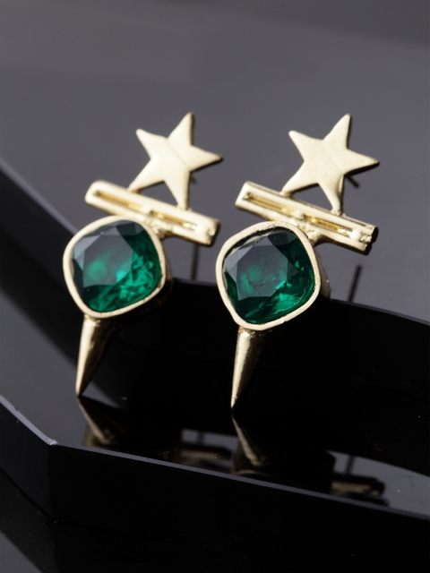 

DIVA WALK Gold-Toned Contemporary Studs