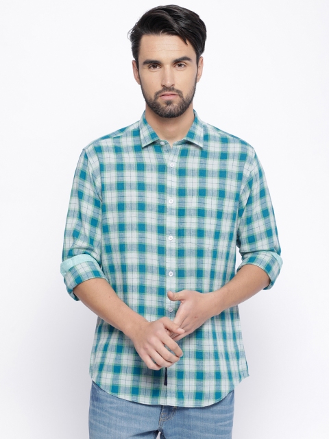

Linen Club CAVALLO Men Blue & White Regular Fit Checked Casual Shirt