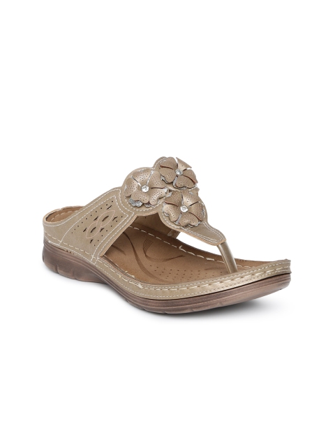

Catwalk Women Gold-Toned Embellished T-Strap Flats