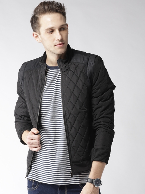 

Fort Collins Men Black Solid Quilted Jacket